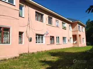 Центральная улица, 2