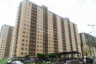 улица Лётчика Позднякова, 2к15