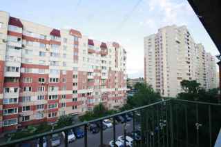 Варшавская улица, 17