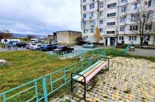 улица Титан, 23