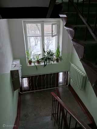 Ленинградская улица, 16