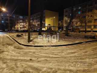 Молодёжный бульвар, 5