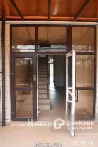 Хуторская улица, 76