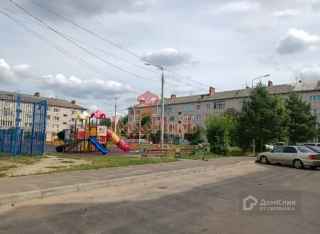 Школьная улица, 12