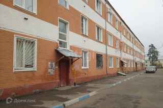 Октябрьская улица, 2