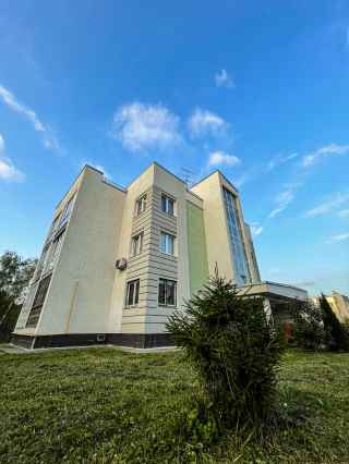 Солнечная улица, 13