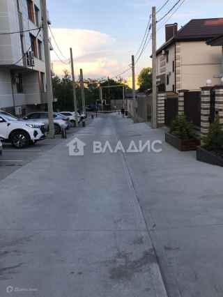 Встречная улица, 17