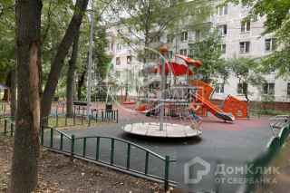 Школьная улица, 73