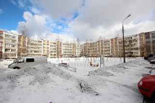 проспект 25 Октября, 52