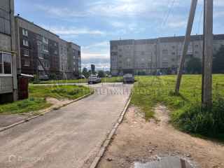 1-й микрорайон, 9