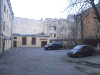 Псковская улица, 30-32