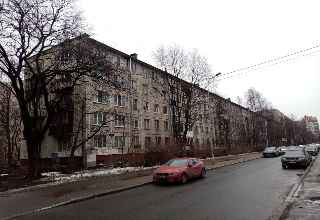 проспект Космонавтов, 74